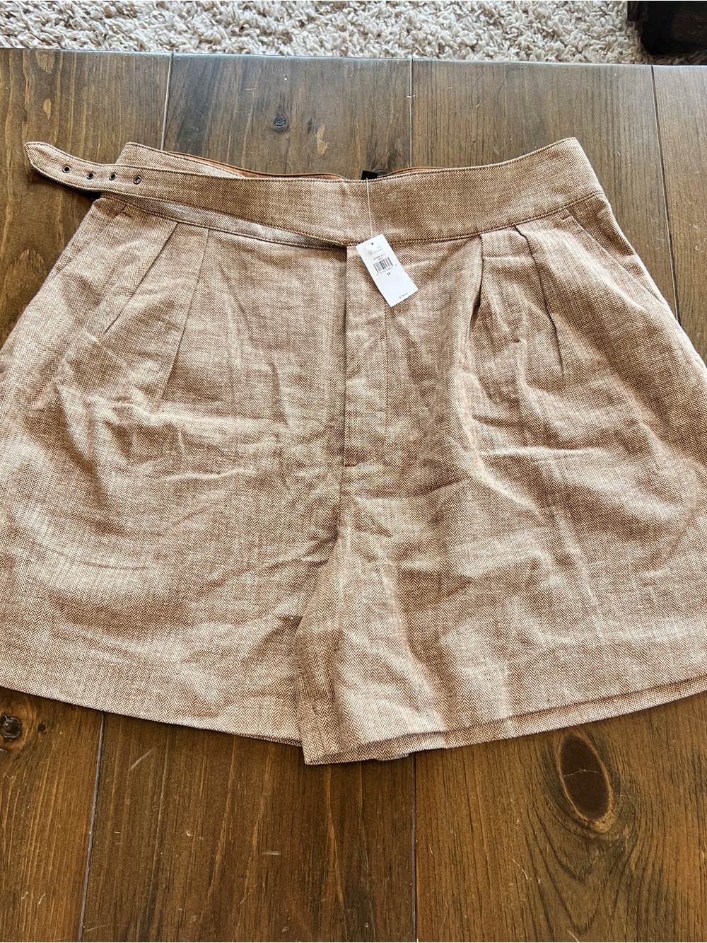 Banana Republic High-Waist Pleated Linen-Blend Women’s Shorts-size 14